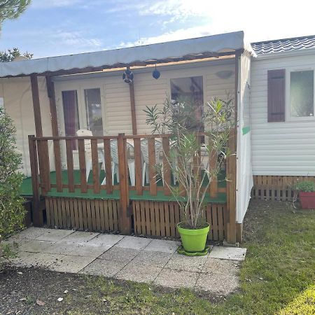 Mobil Home Parfait Etat Sur Camping Arvert Exteriör bild